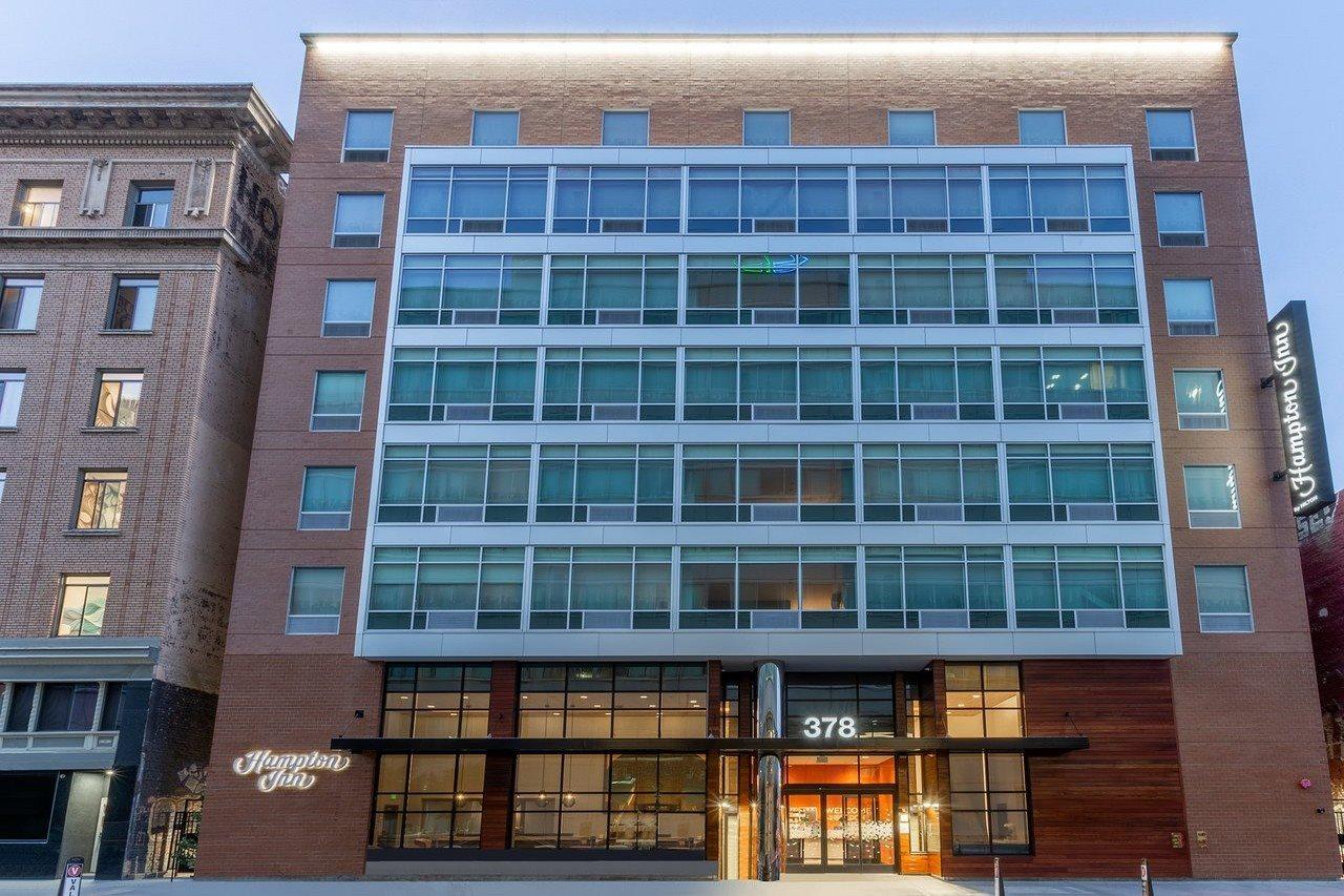 Hampton Downtown-city Center Hotel